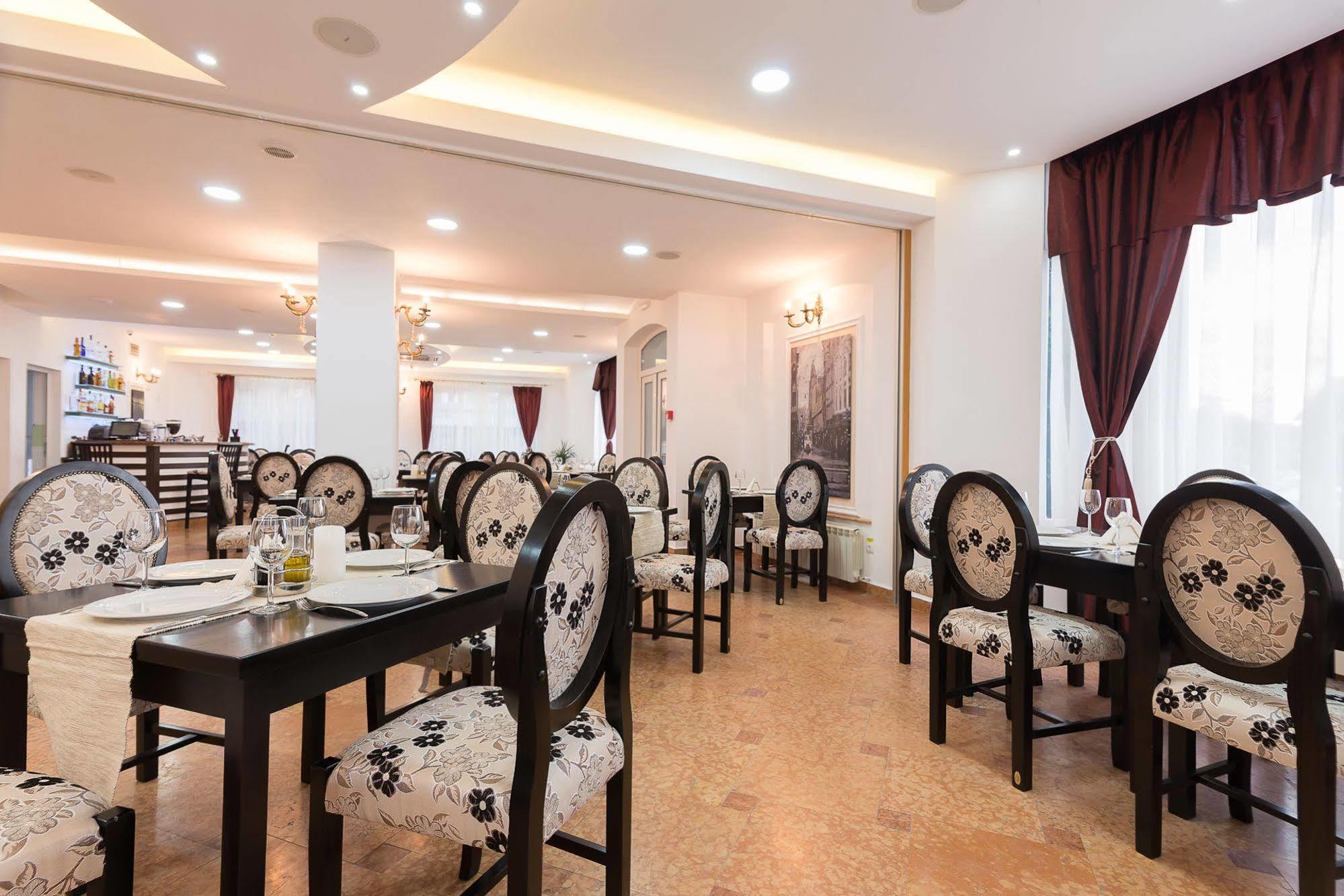Hotel Athos R.m.t. Cluj-Napoca